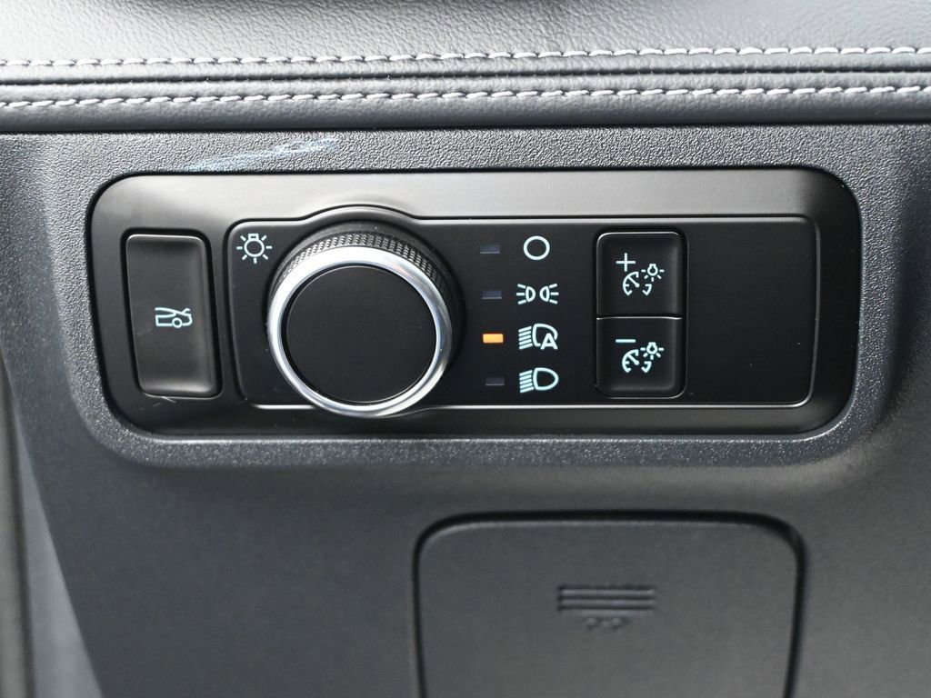 Certified 2025 Ford Mustang Premium image 13