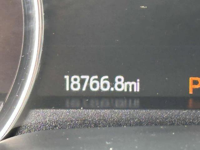 Certified 2022 Ford F250 Lariat w/ Camper Package image 25