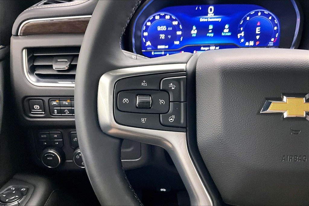 Used 2024 Chevrolet Suburban Premier AWD/4WD image 18