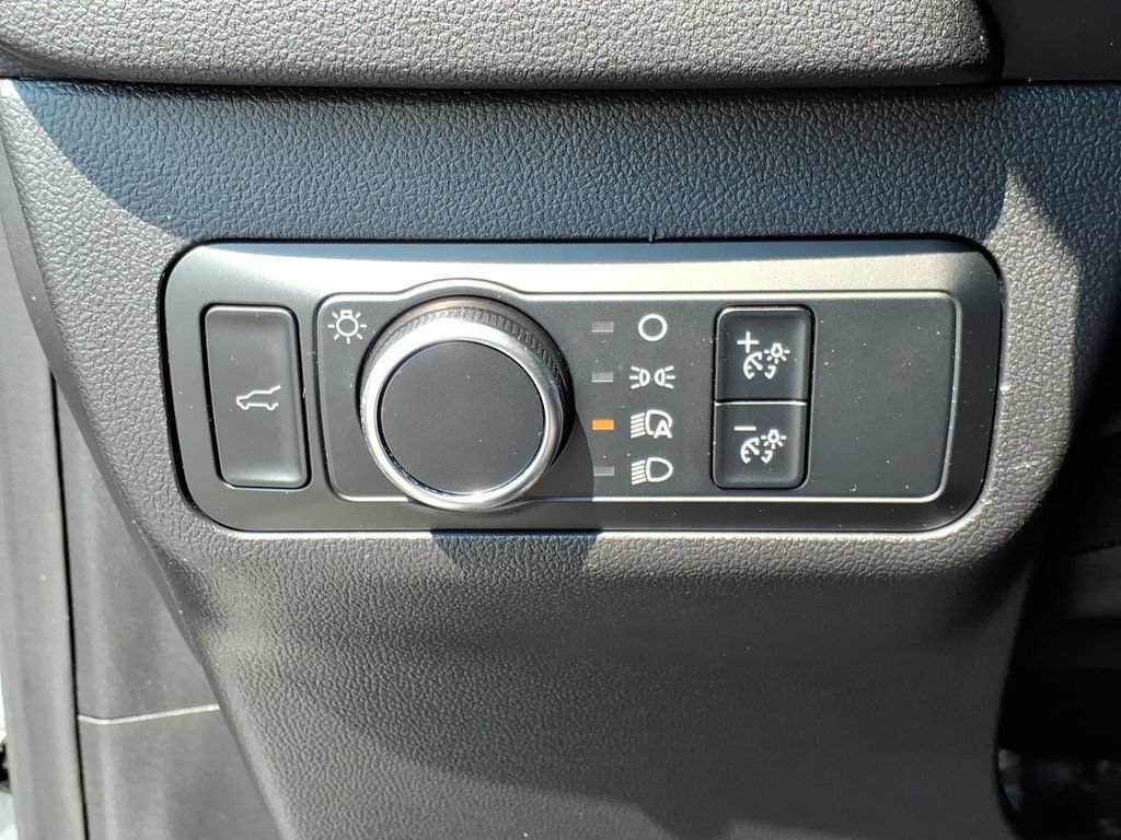 Certified 2024 Ford Escape ST-Line w/ Tech Pack #1 AWD/4WD image 19