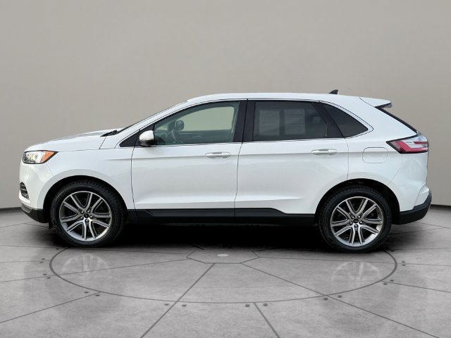 Certified 2024 Ford Edge Titanium w/ Equipment Group 301A AWD/4WD image 9