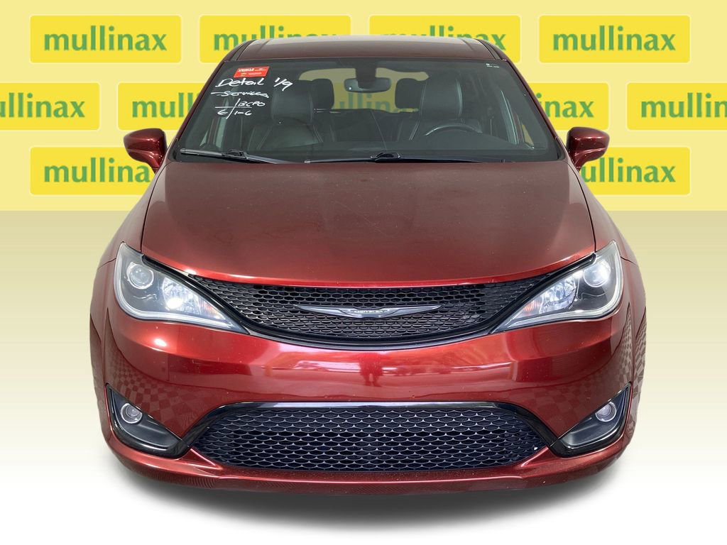 Used 2020 Chrysler Pacifica Touring w/ S Appearance Package image 8