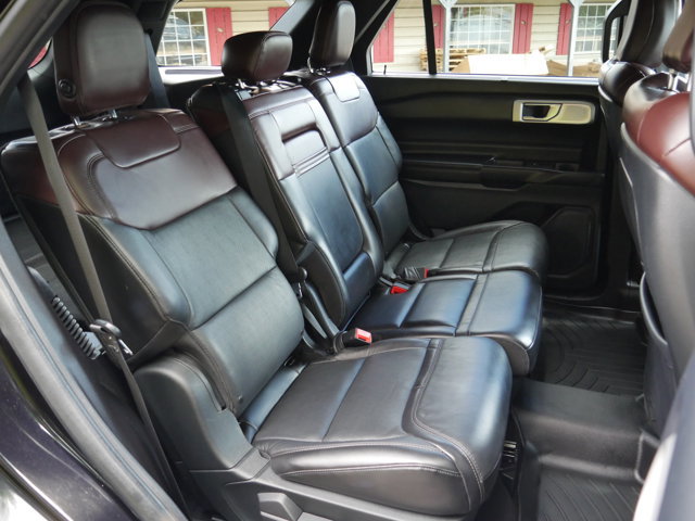 Certified 2020 Ford Explorer Platinum w/ Premium Technology Package AWD/4WD image 29
