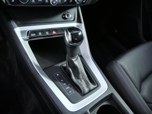Used 2019 Audi Q3 2.0T Premium AWD/4WD image 21