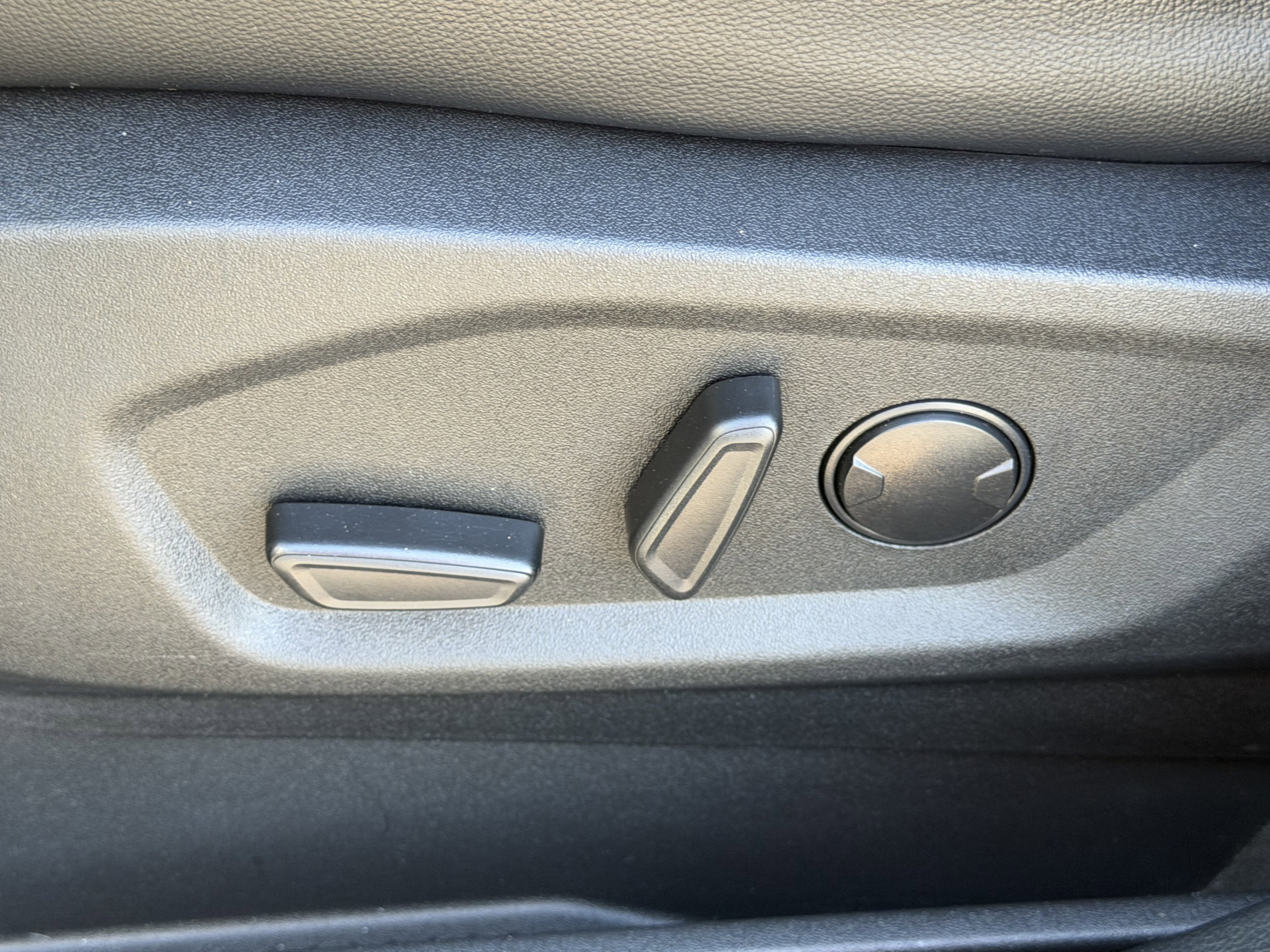 Certified 2023 Ford Edge ST AWD/4WD image 13