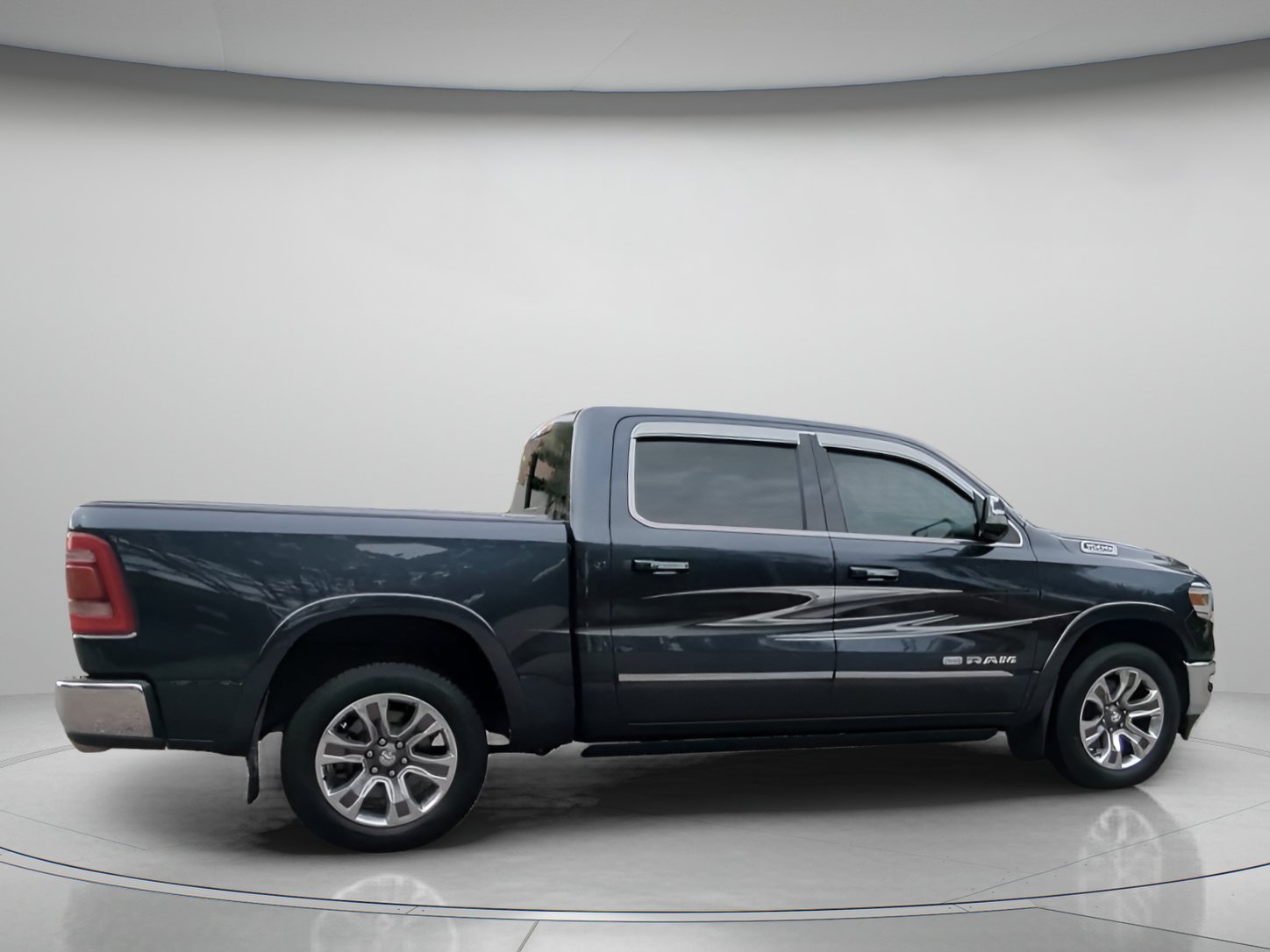 Used 2019 RAM 1500 Limited RWD image 30
