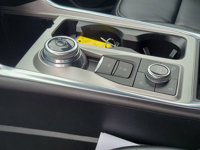 Certified 2024 Ford Explorer XLT w/ Equipment Group 202A image 25