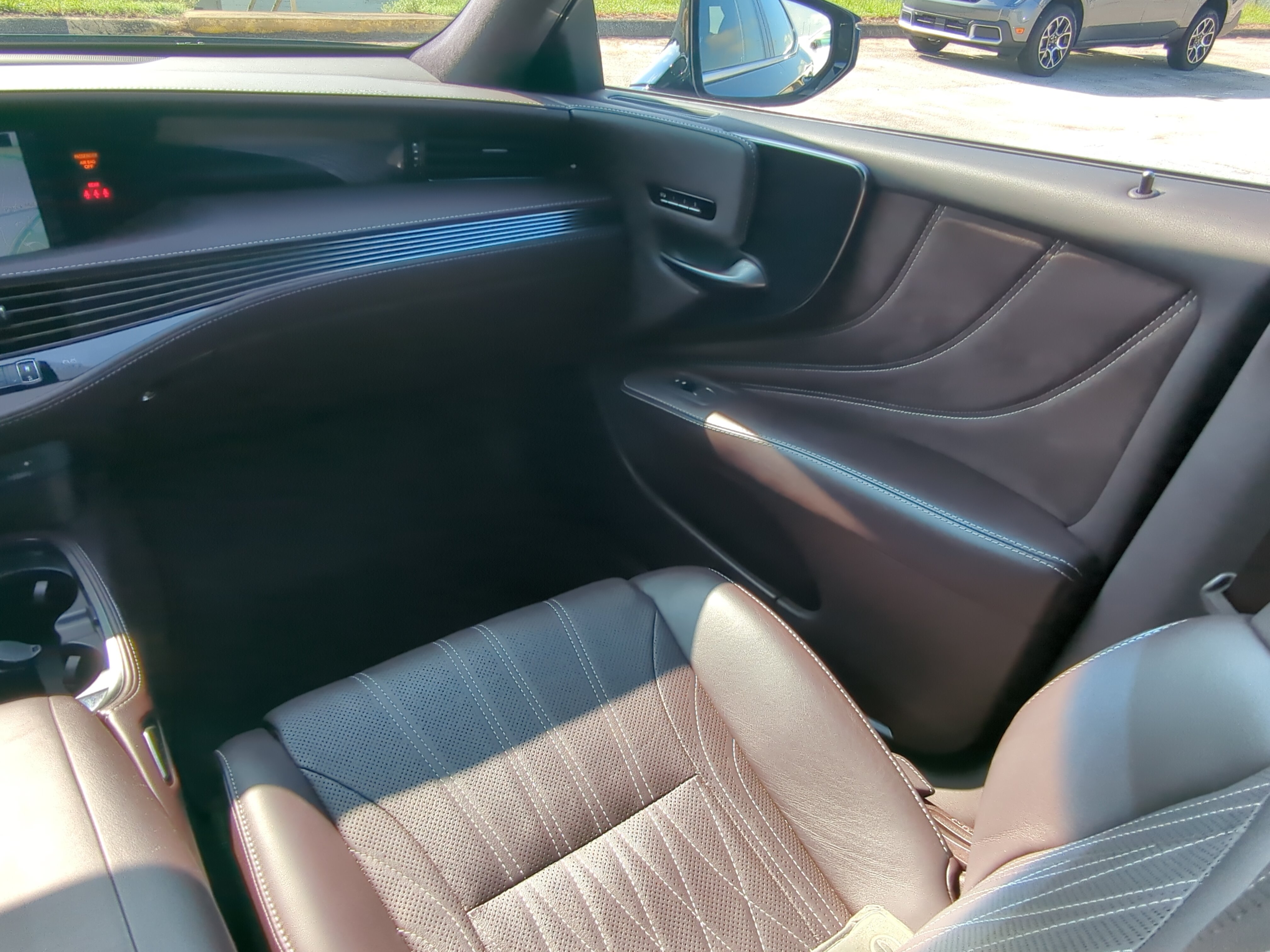 Used 2018 Lexus LS 500 AWD w/ Luxury Package image 14