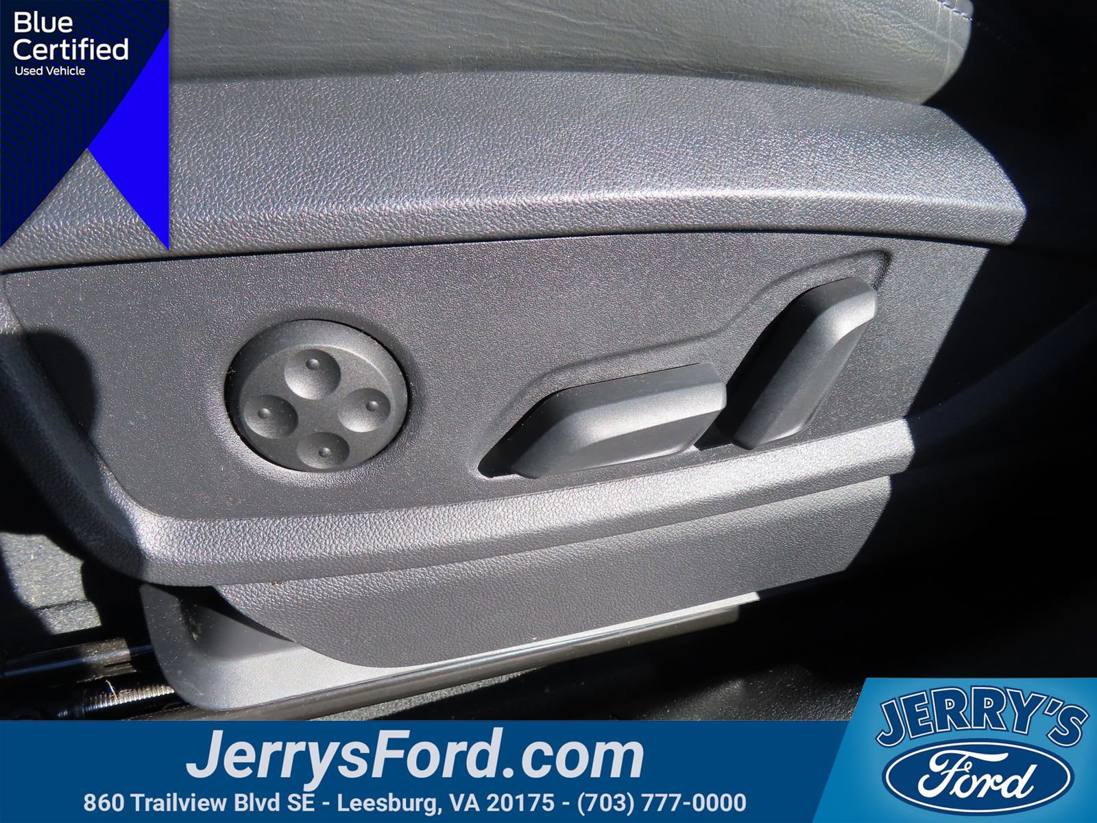 Used 2023 Audi SQ5 Premium w/ Convenience Package image 33