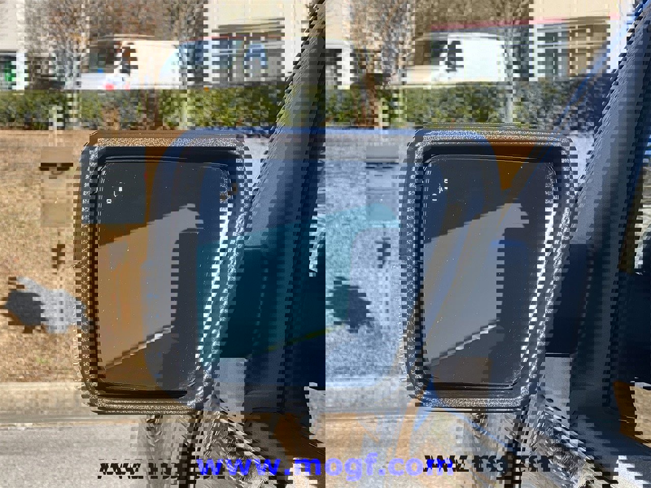 Certified 2022 Ford F150 XLT w/ Equipment Group 302A High image 34