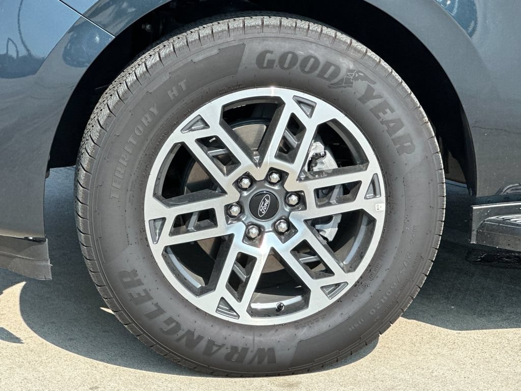 Certified 2026 Ford Expedition Max Active RWD image 27