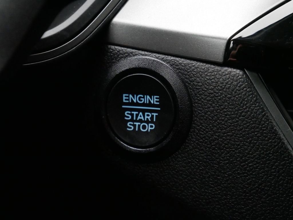 Certified 2025 Ford Escape Active image 25