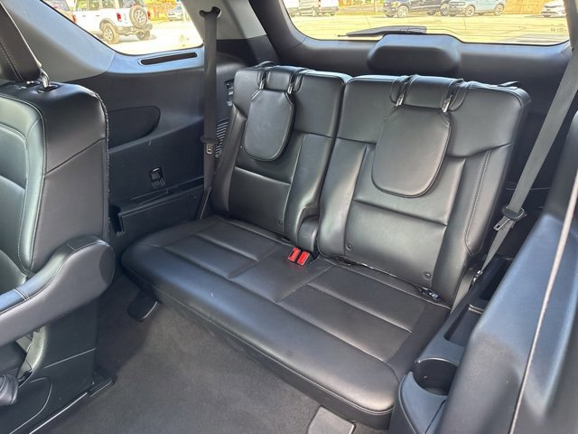 Certified 2022 Ford Explorer XLT w/ Equipment Group 202A image 23