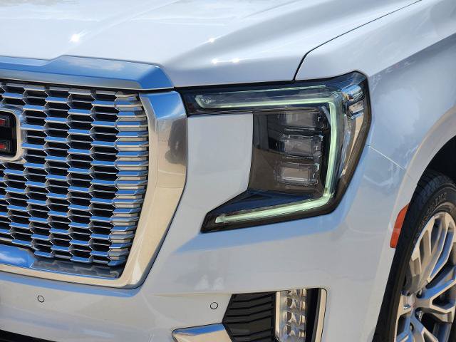Used 2021 GMC Yukon XL Denali w/ Denali Premium Package AWD/4WD image 7