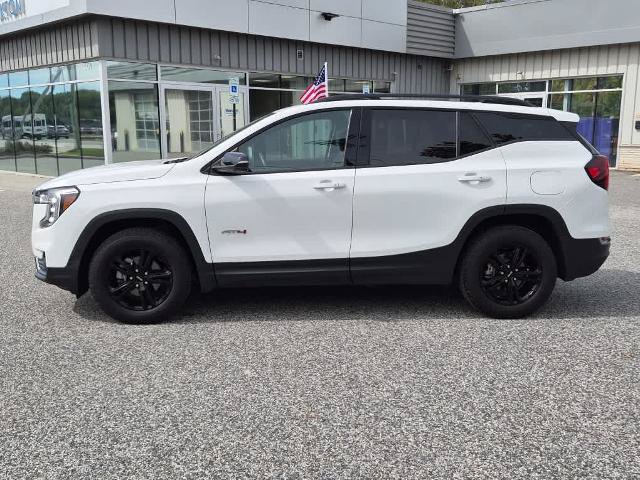 Used 2024 GMC Terrain AT4 w/ Tech Package AWD/4WD image 5
