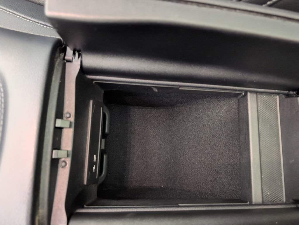 Used 2020 Mercedes-Benz GLE 350 4MATIC w/ Premium Package image 43