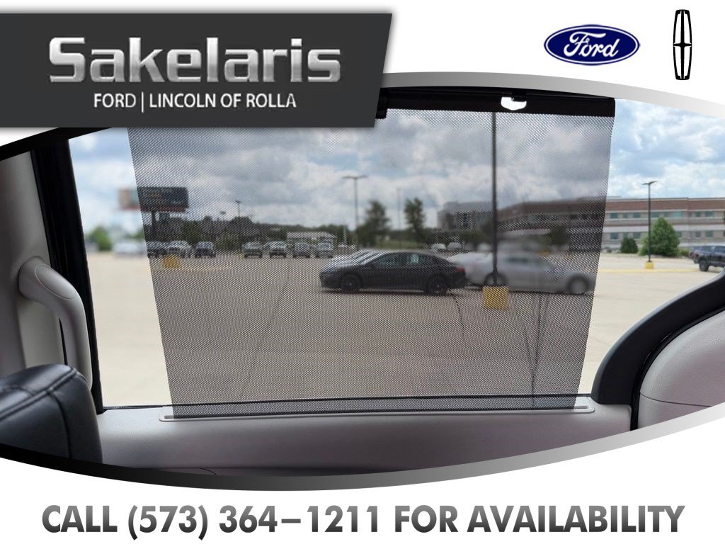 Used 2022 Chrysler Pacifica Touring-L FWD image 40