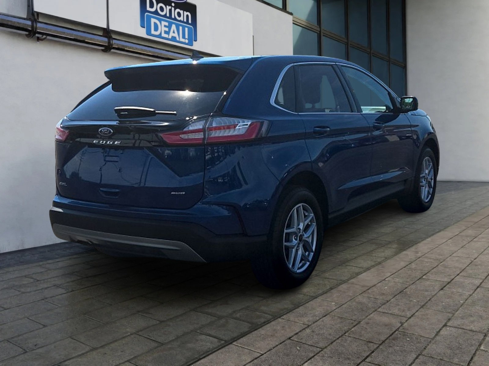 Certified 2023 Ford Edge SEL w/ Convenience Package AWD/4WD image 3