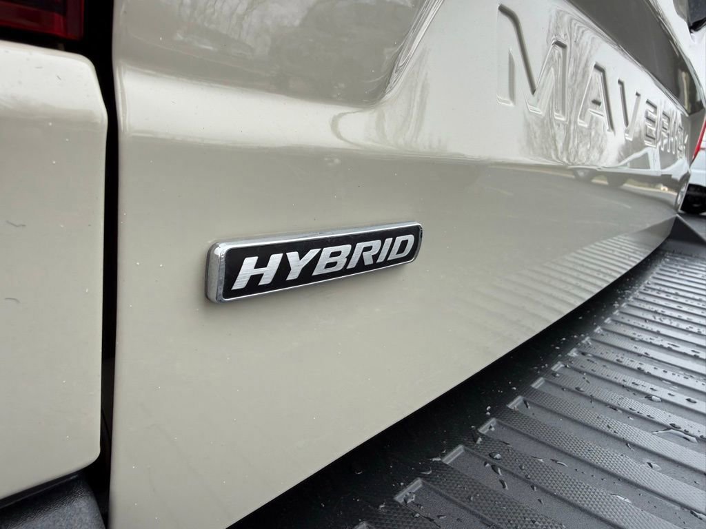 Certified 2024 Ford Maverick XLT w/ XLT Luxury Package image 13