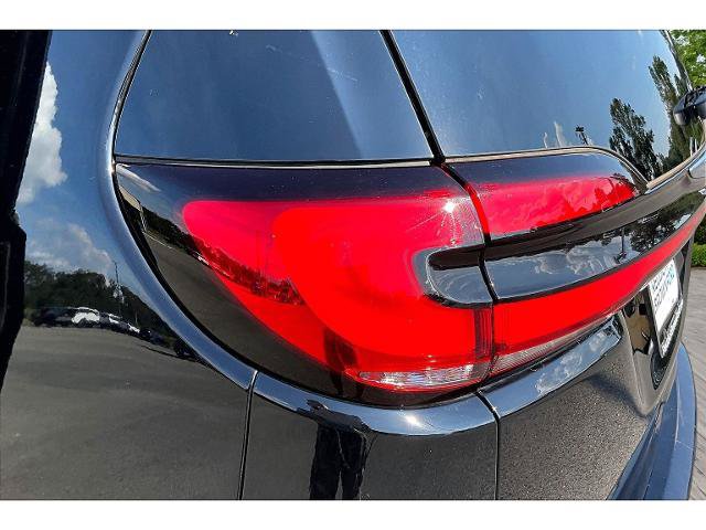 Used 2024 Chrysler Pacifica Touring-L FWD image 22