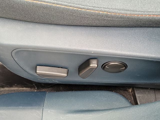 Certified 2024 Ford Maverick XLT w/ XLT Luxury Package FWD image 6