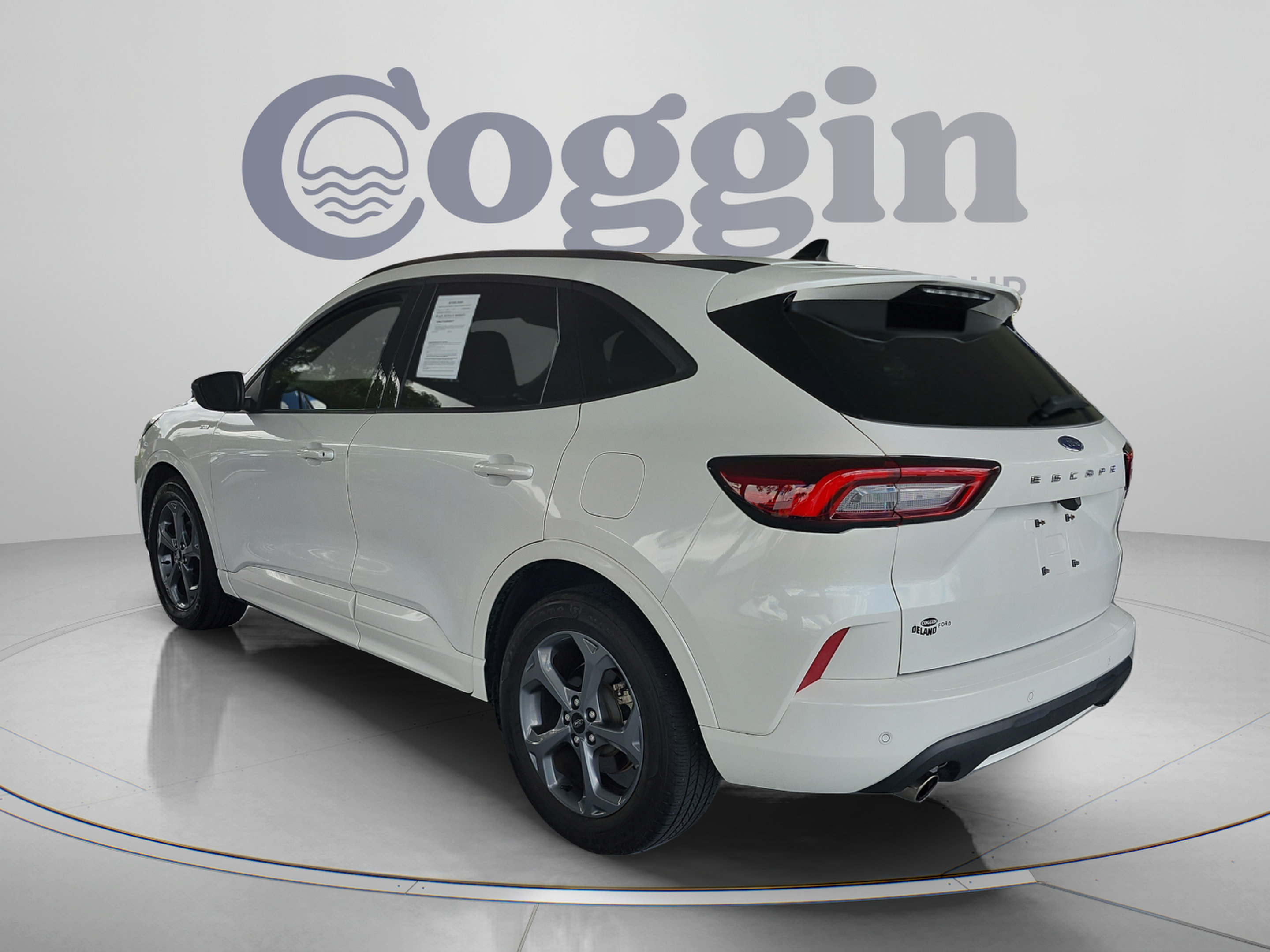 Certified 2023 Ford Escape ST-Line FWD image 3