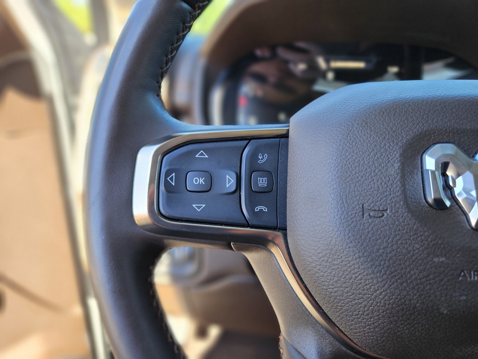 Used 2025 RAM 2500 Limited image 28