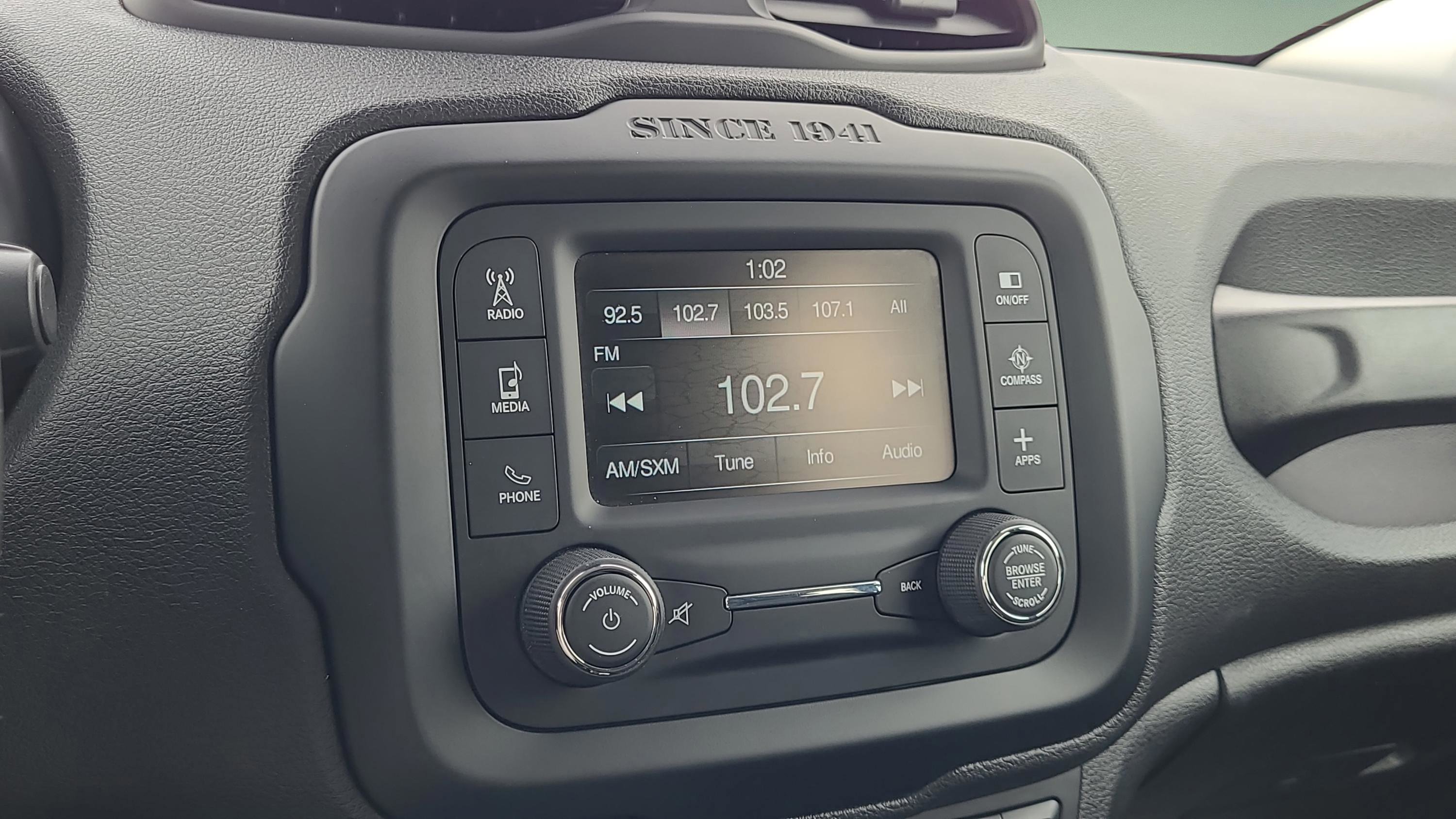 Used 2017 Jeep Renegade Latitude w/ Safety & Security Group image 21