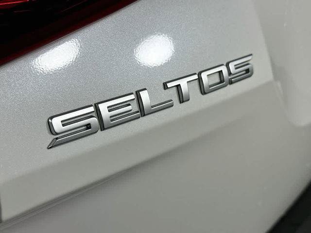 Used 2023 Kia Seltos SX AWD/4WD image 7