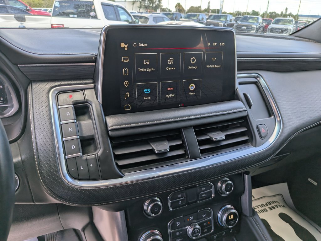 Used 2023 GMC Yukon XL SLT w/ SLT Premium Package AWD/4WD image 28