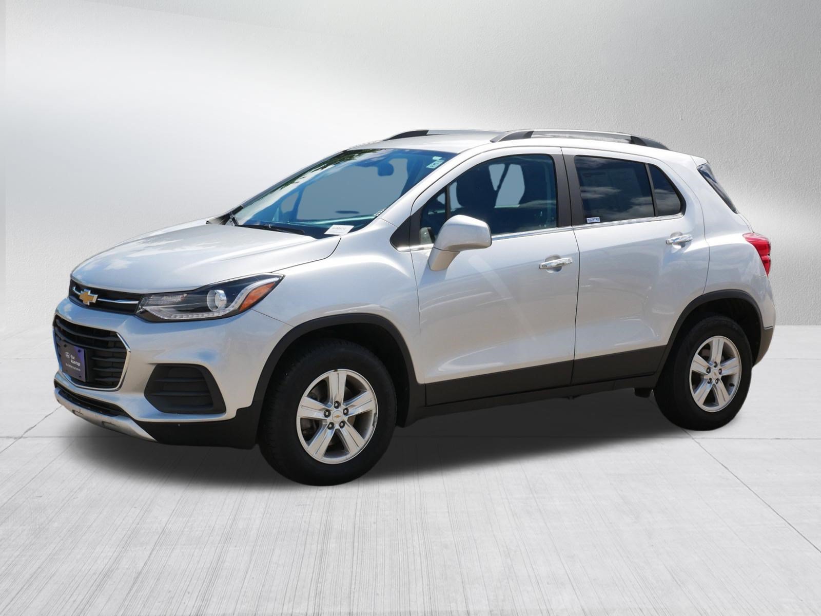 Used 2020 Chevrolet Trax LT w/ LT Convenience Package AWD/4WD image 3