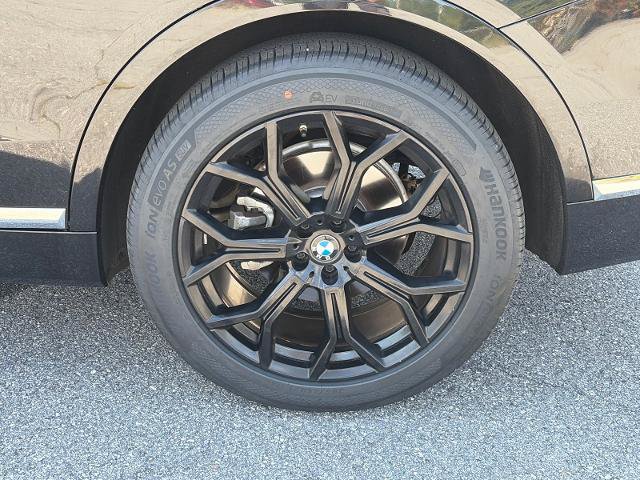 Used 2019 BMW X7 xDrive40i w/ Parking Assistance Package AWD/4WD image 21