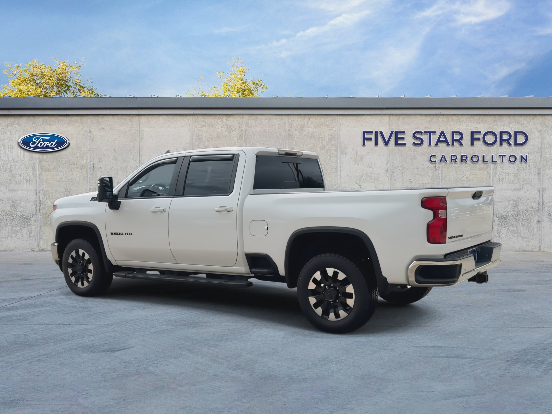 Used 2020 Chevrolet Silverado 2500 LT w/ Convenience Package AWD/4WD image 6