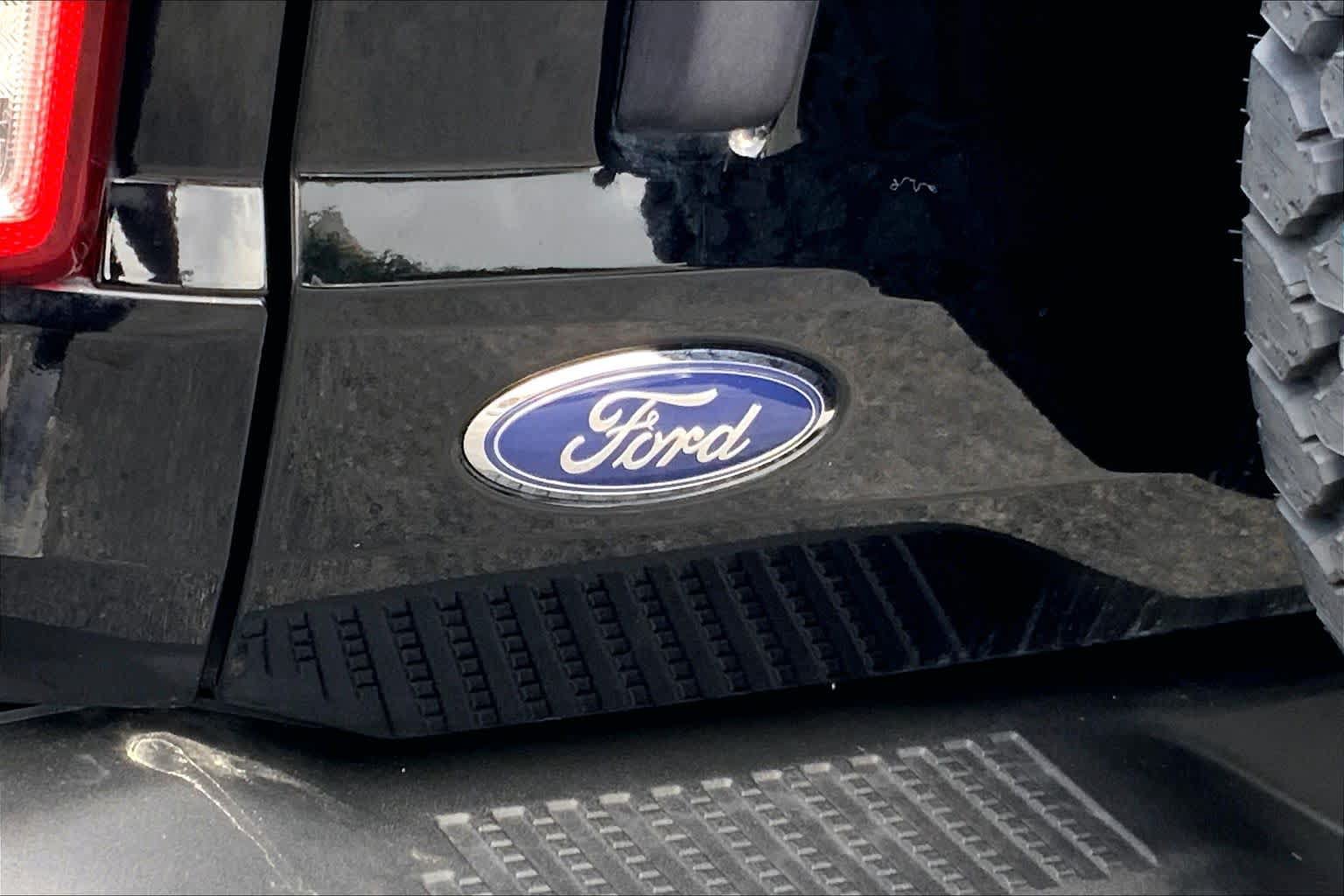 Certified 2024 Ford Bronco Black Diamond AWD/4WD image 10