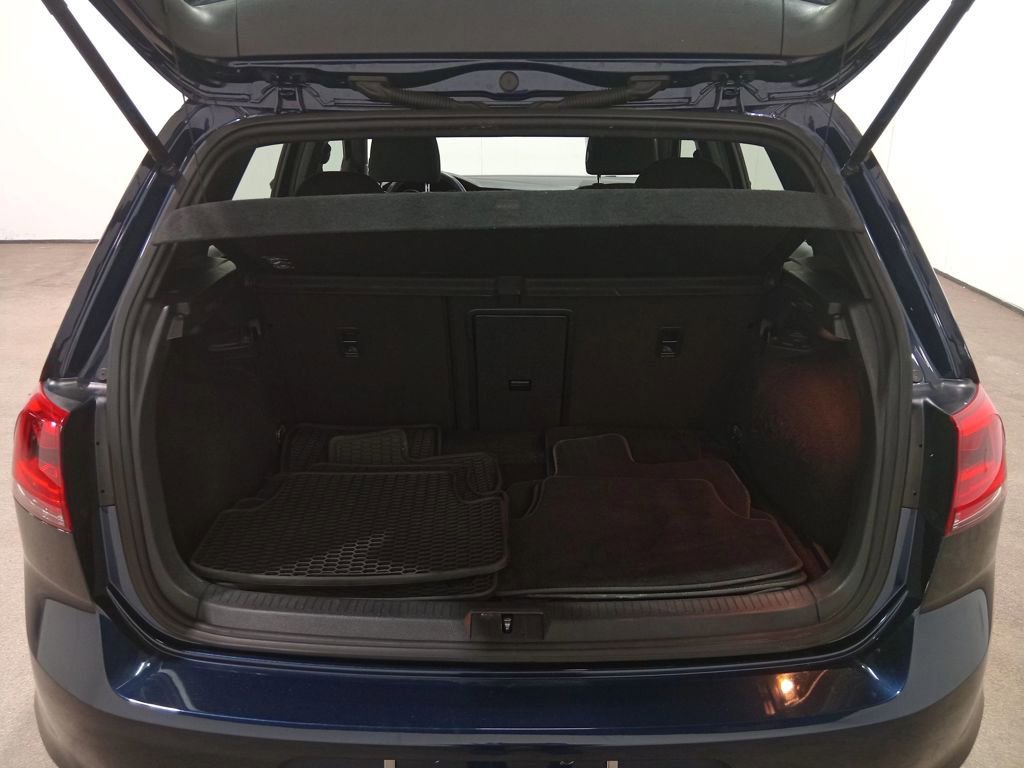 Used 2017 Volkswagen Golf S image 5