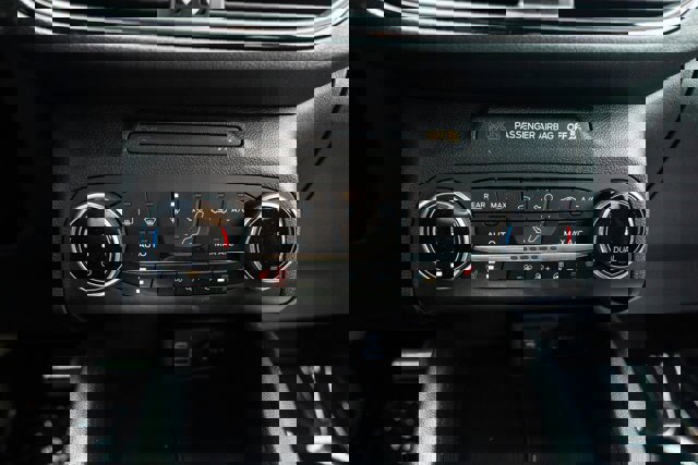 Certified 2023 Ford Escape ST-Line Select image 19