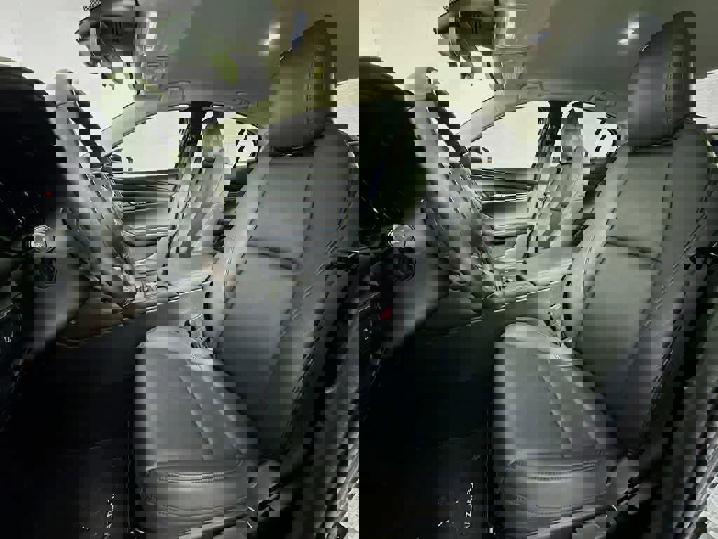 Used 2021 MAZDA MAZDA3 s image 15