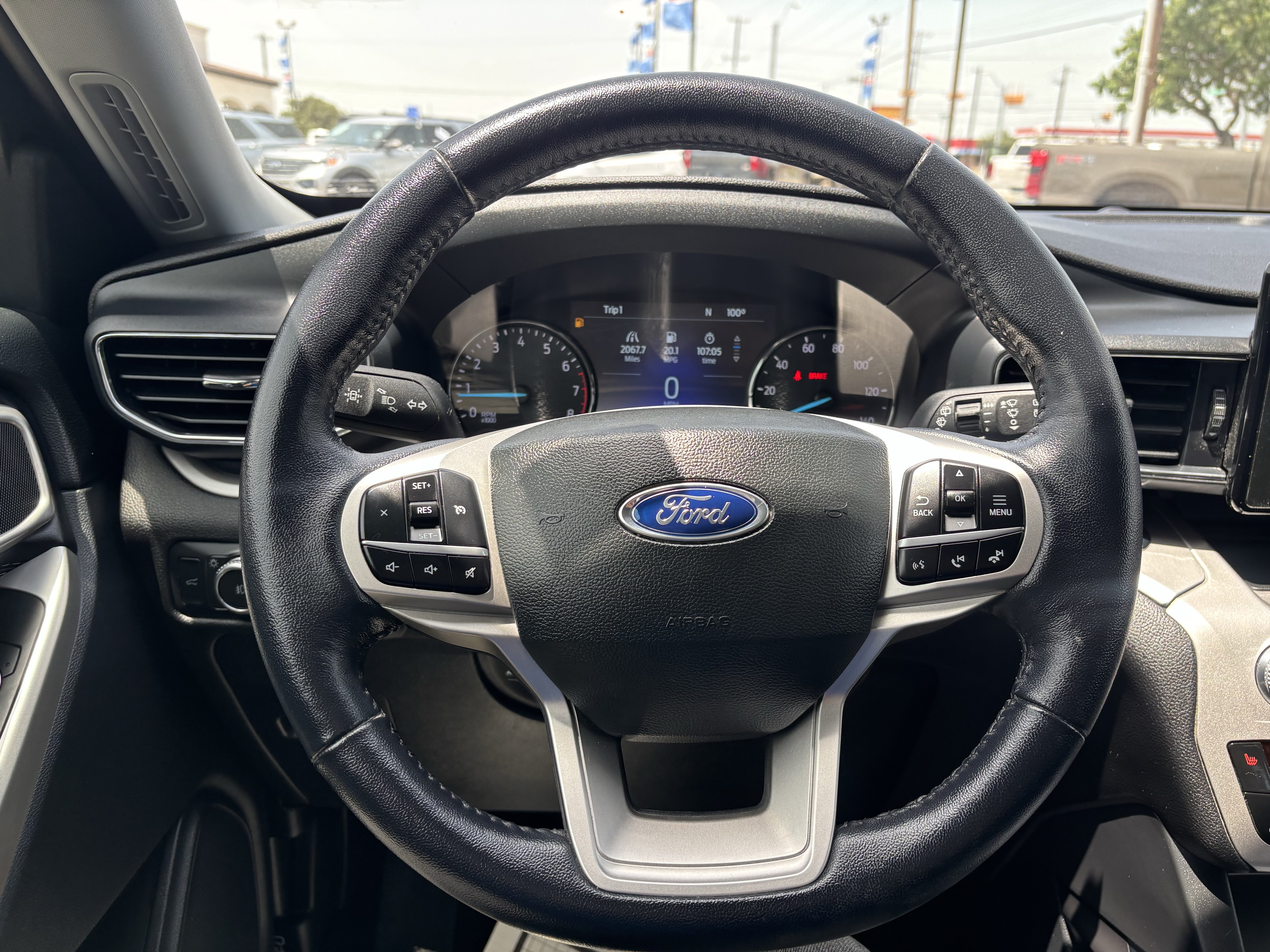 Certified 2022 Ford Explorer XLT w/ Equipment Group 202A RWD image 23