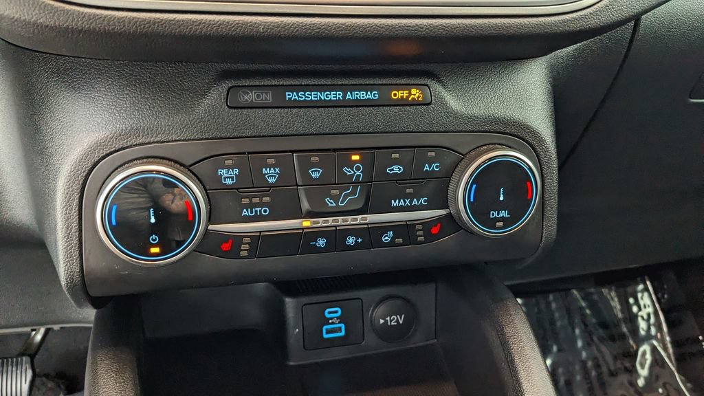 Certified 2023 Ford Escape Active w/ Cold Weather Package FWD image 28