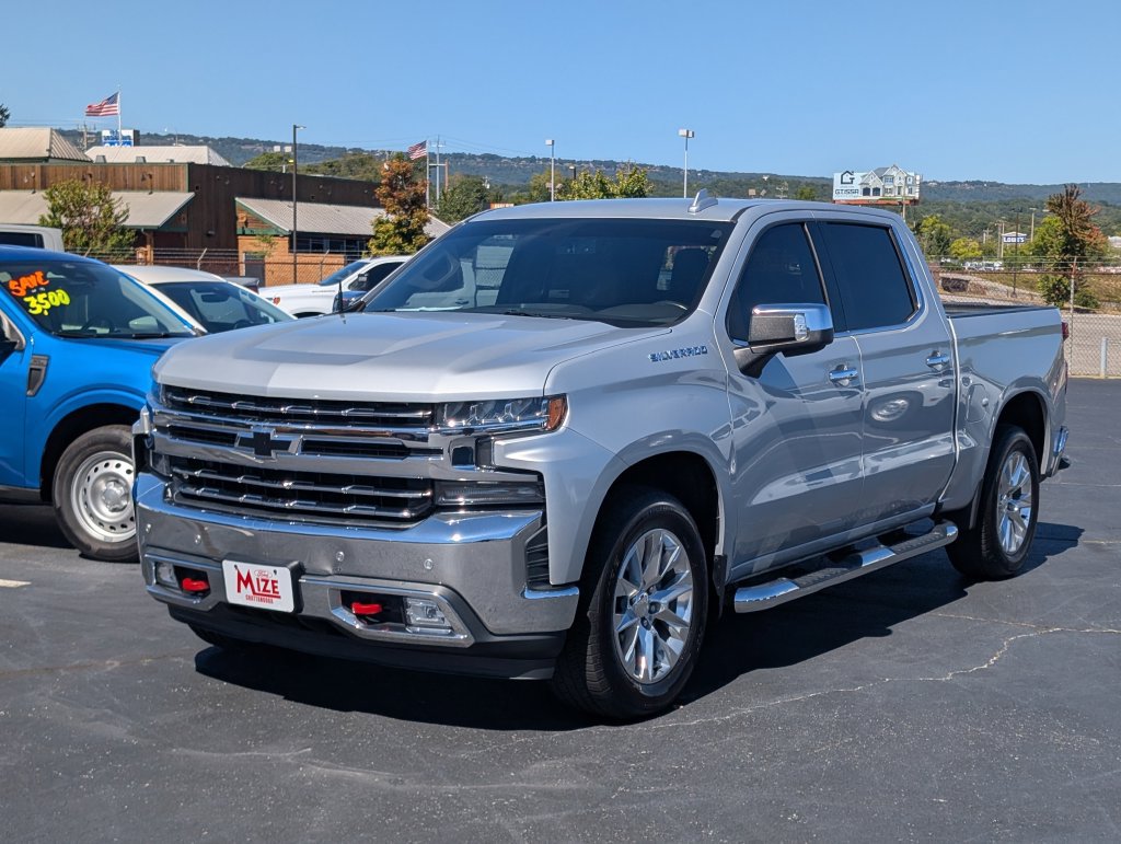 Used 2019 Chevrolet Silverado 1500 LTZ w/ LTZ Plus Package RWD image 3