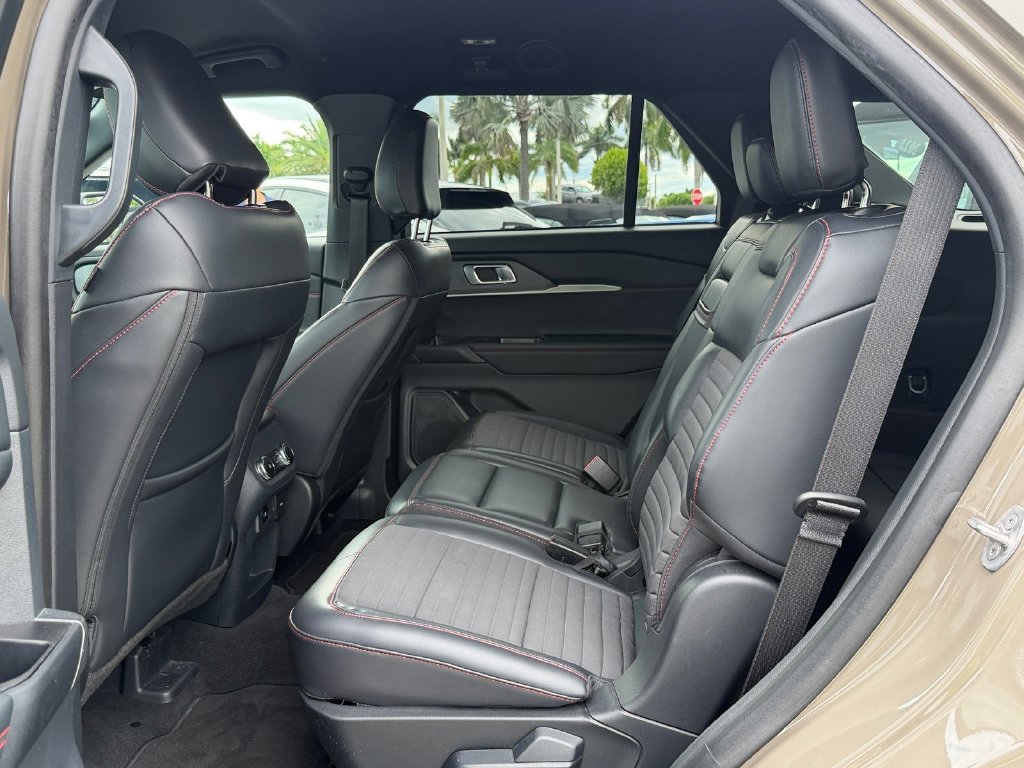 Certified 2026 Ford Explorer ST-Line RWD image 13
