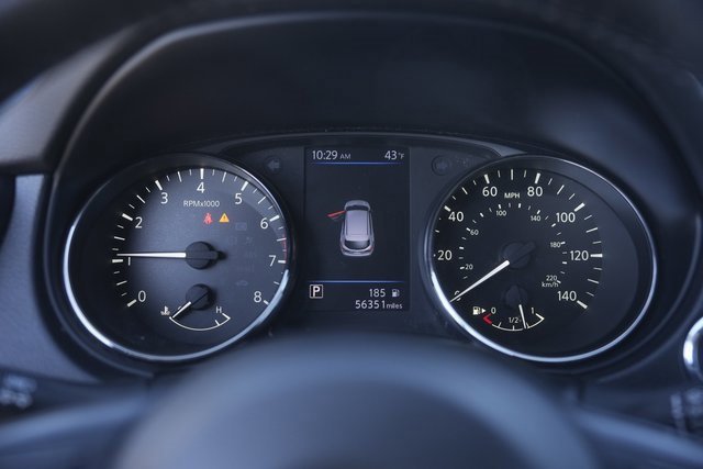 Used 2021 Nissan Rogue Sport SV image 24