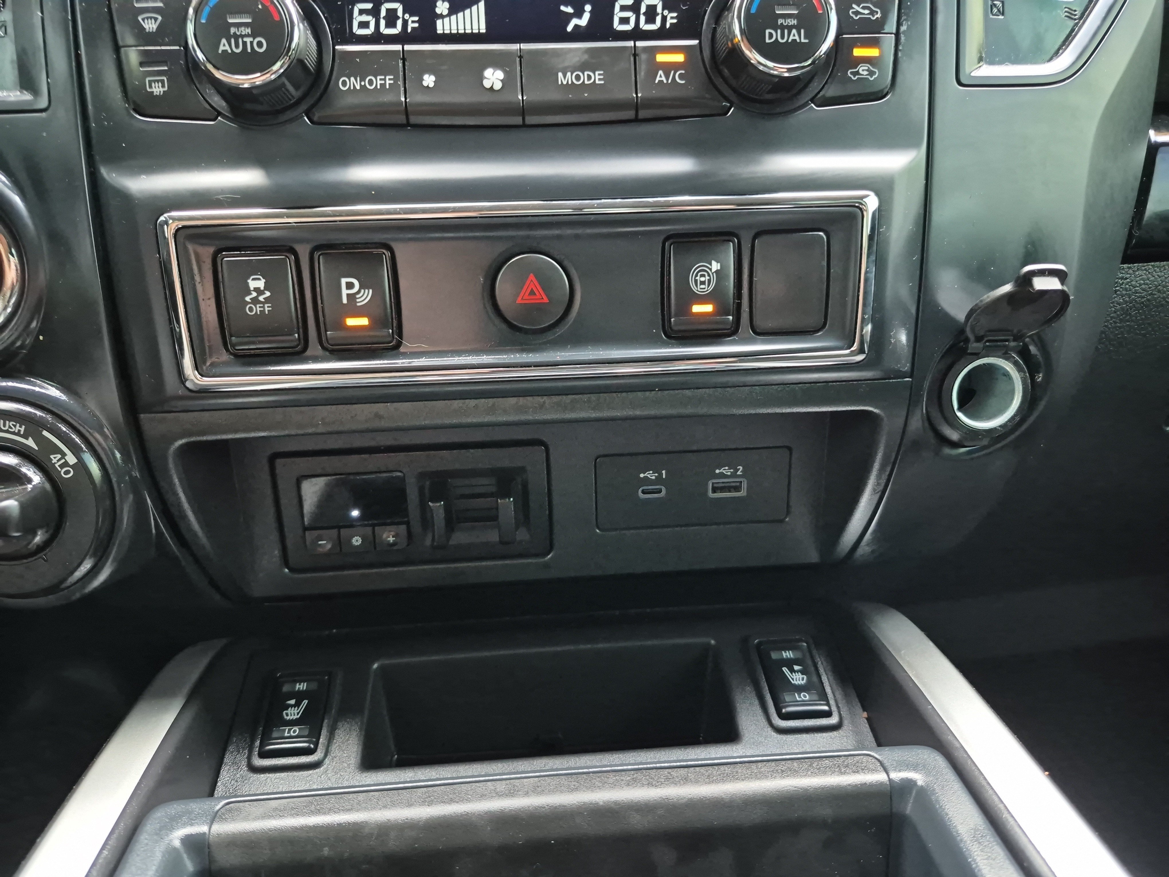 Used 2023 Nissan Titan SV w/ SV Convenience Package AWD/4WD image 34