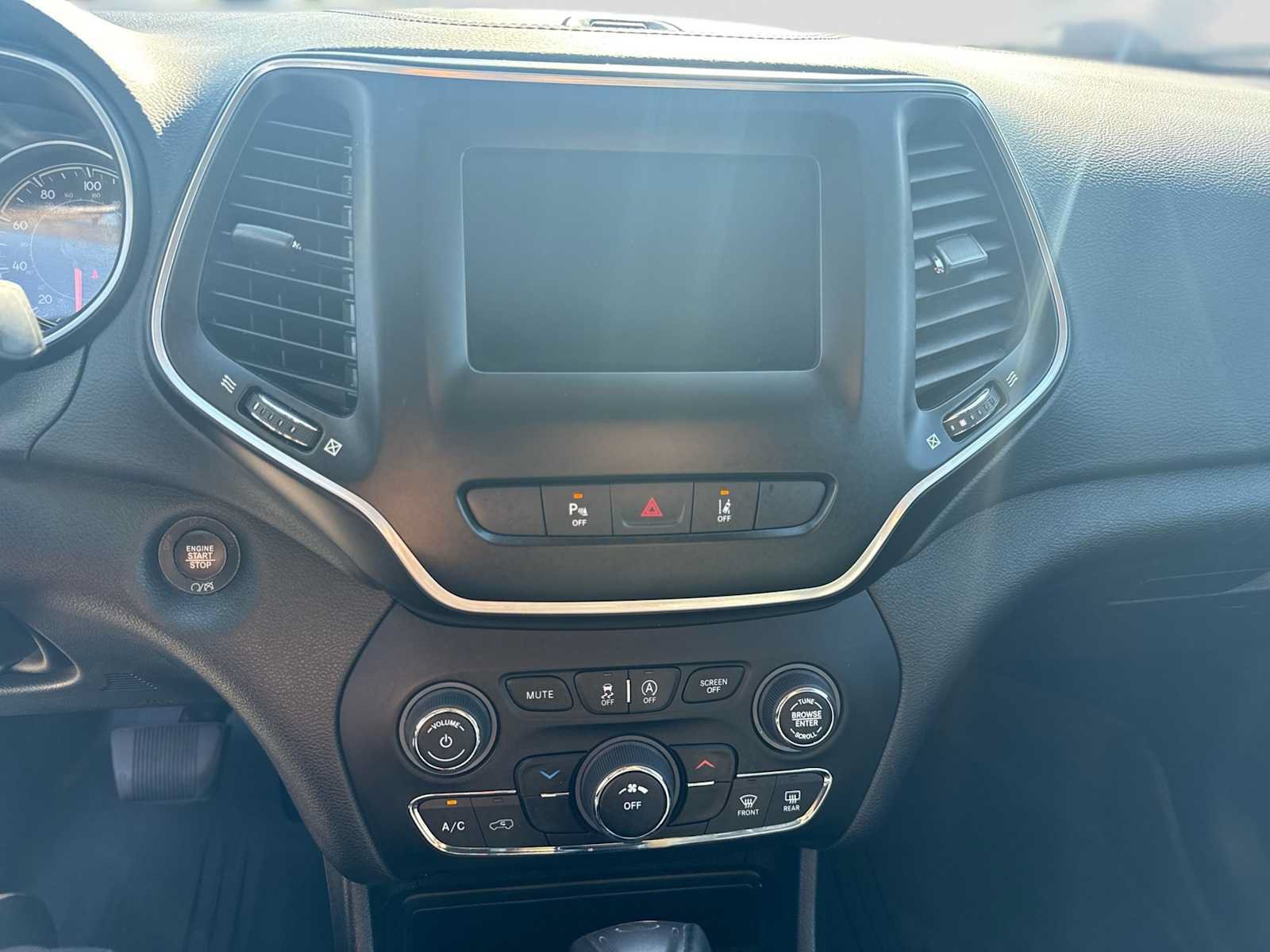 Used 2021 Jeep Cherokee Latitude Lux AWD/4WD image 26