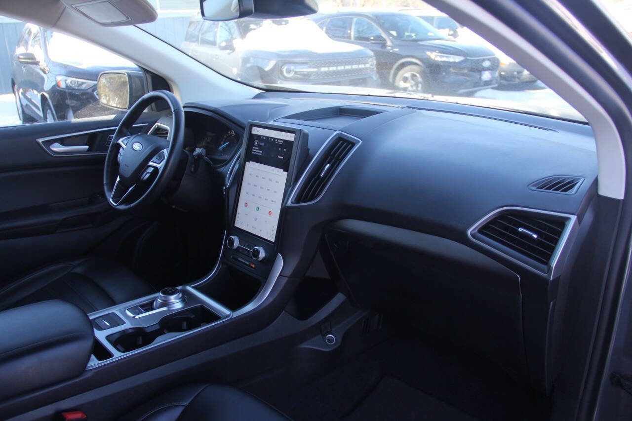 Certified 2024 Ford Edge SEL image 22