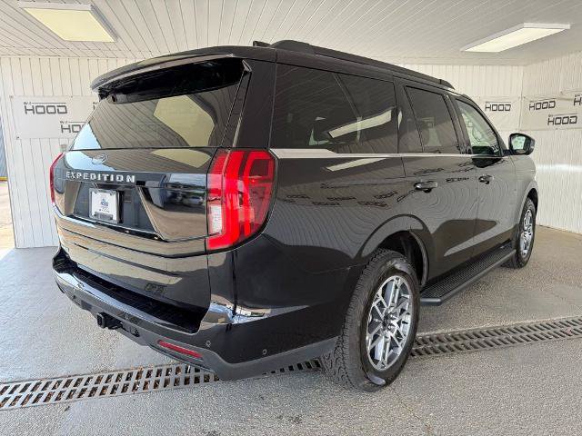 Certified 2025 Ford Expedition Active AWD/4WD image 25
