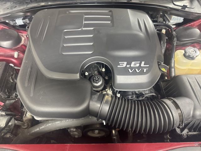 Used 2018 Chrysler 300 S image 10