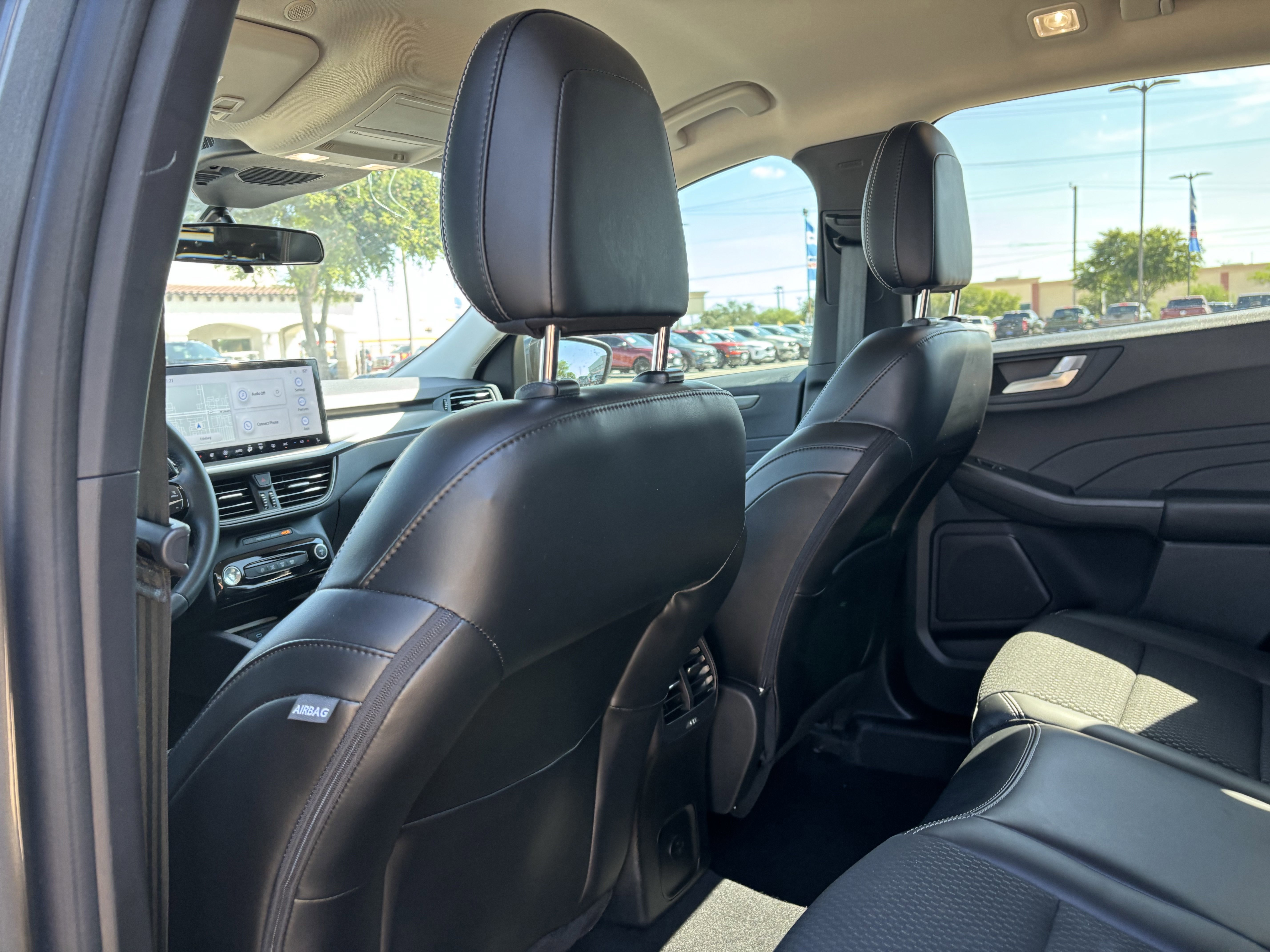 Certified 2023 Ford Escape SE image 17