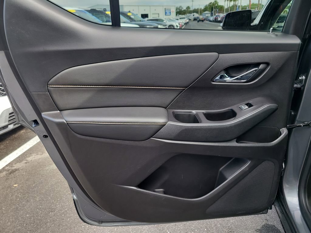 Used 2019 Chevrolet Traverse LT FWD image 10