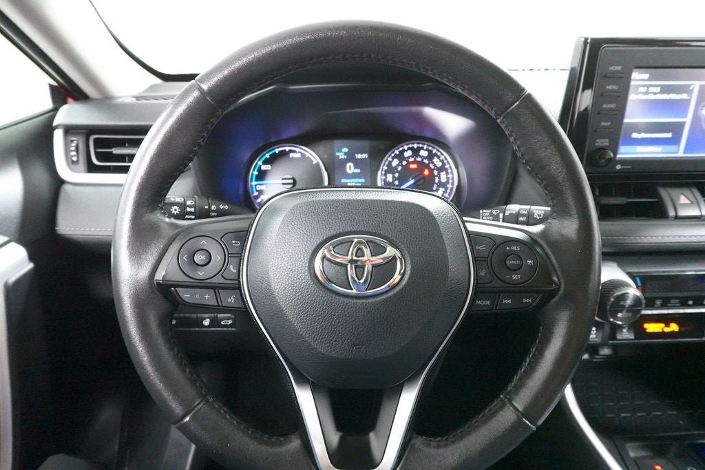 Used 2021 Toyota RAV4 XLE w/ Convenience Package AWD/4WD image 14